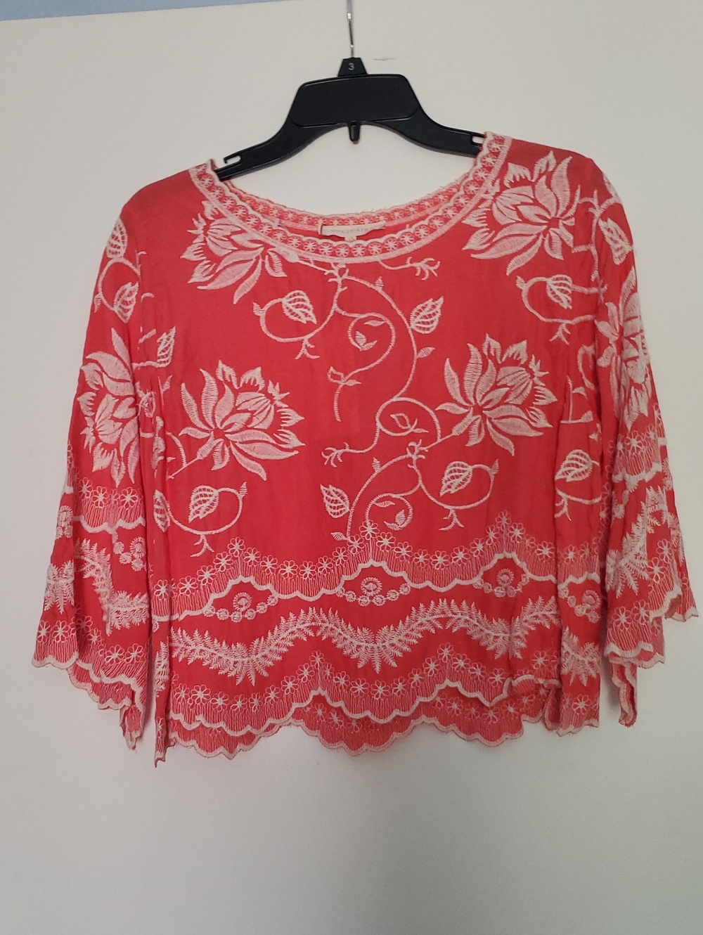 Solitaire Coral Top with White Floral Embroidery